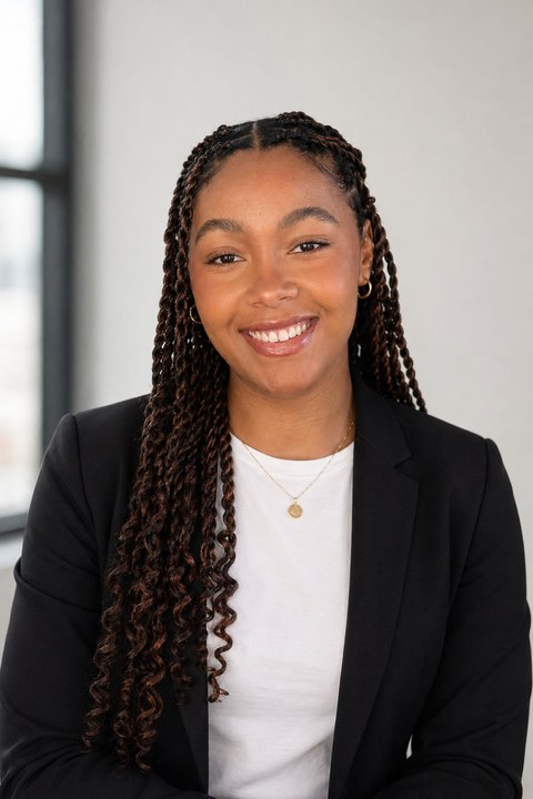 Sandrine, Directrice adjointe